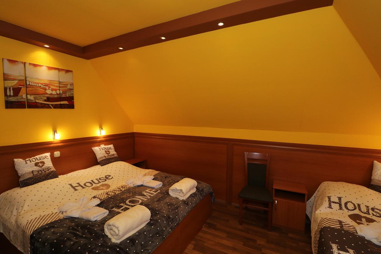 Bed and Breakfast Székelykert Panzió Miskolc Exterior foto