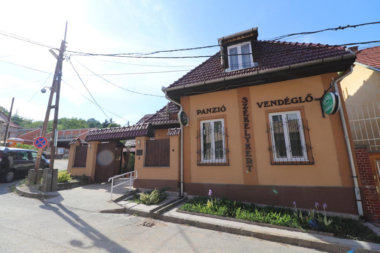 Bed and Breakfast Székelykert Panzió Miskolc Exterior foto
