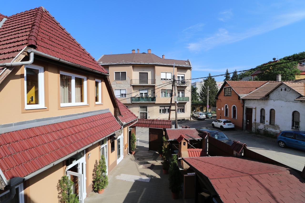 Bed and Breakfast Székelykert Panzió Miskolc Exterior foto